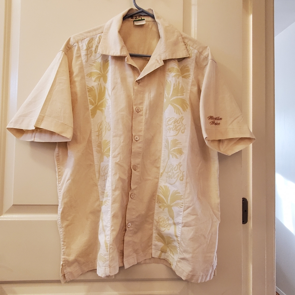 Senor Frog's Short Sleeve Buttondown Shirt